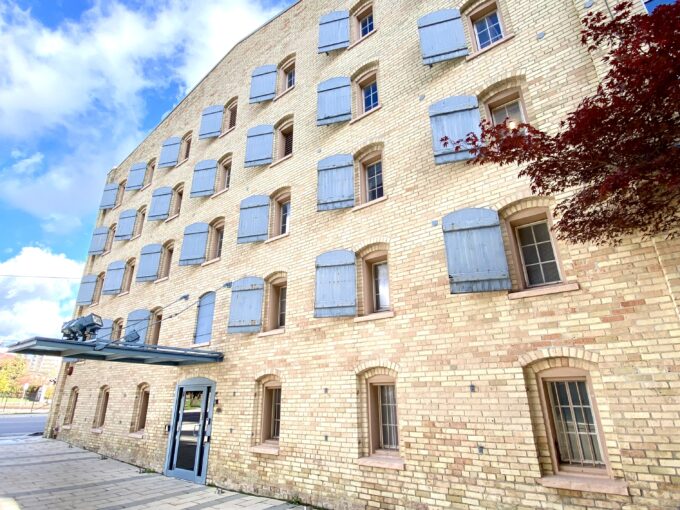 57 Erb Street W, Waterloo