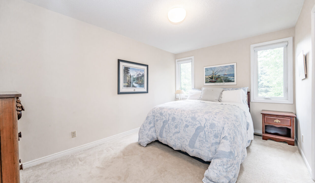 025-50 Allen Street West, Waterloo- unit 3-35