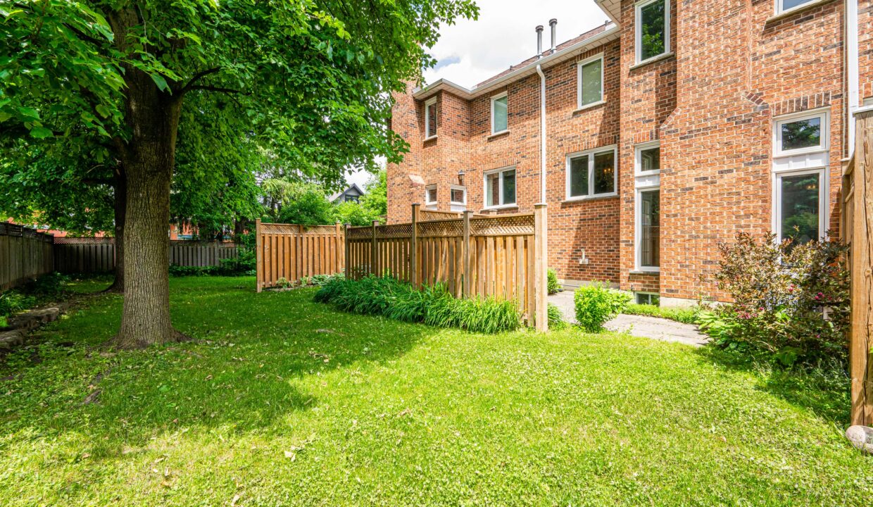 030-50 Allen Street West, Waterloo- unit 3-40