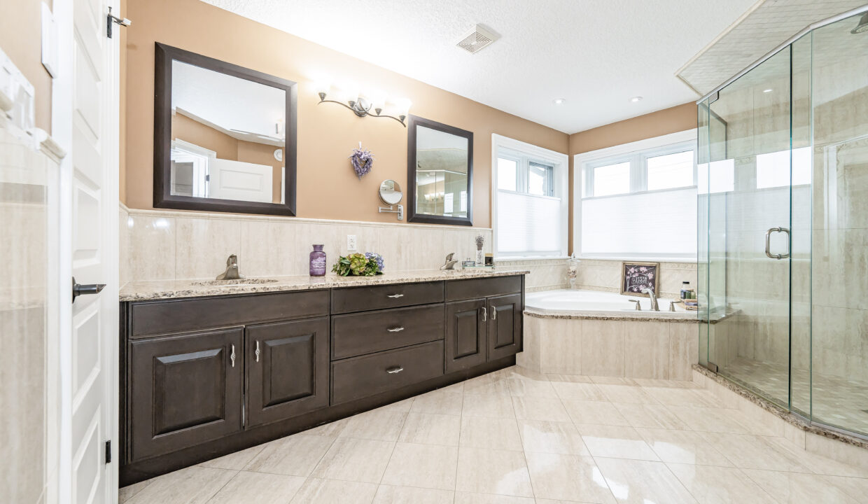 049-242 Joseph Schoerg Crescent, Kitchener, ON-5040