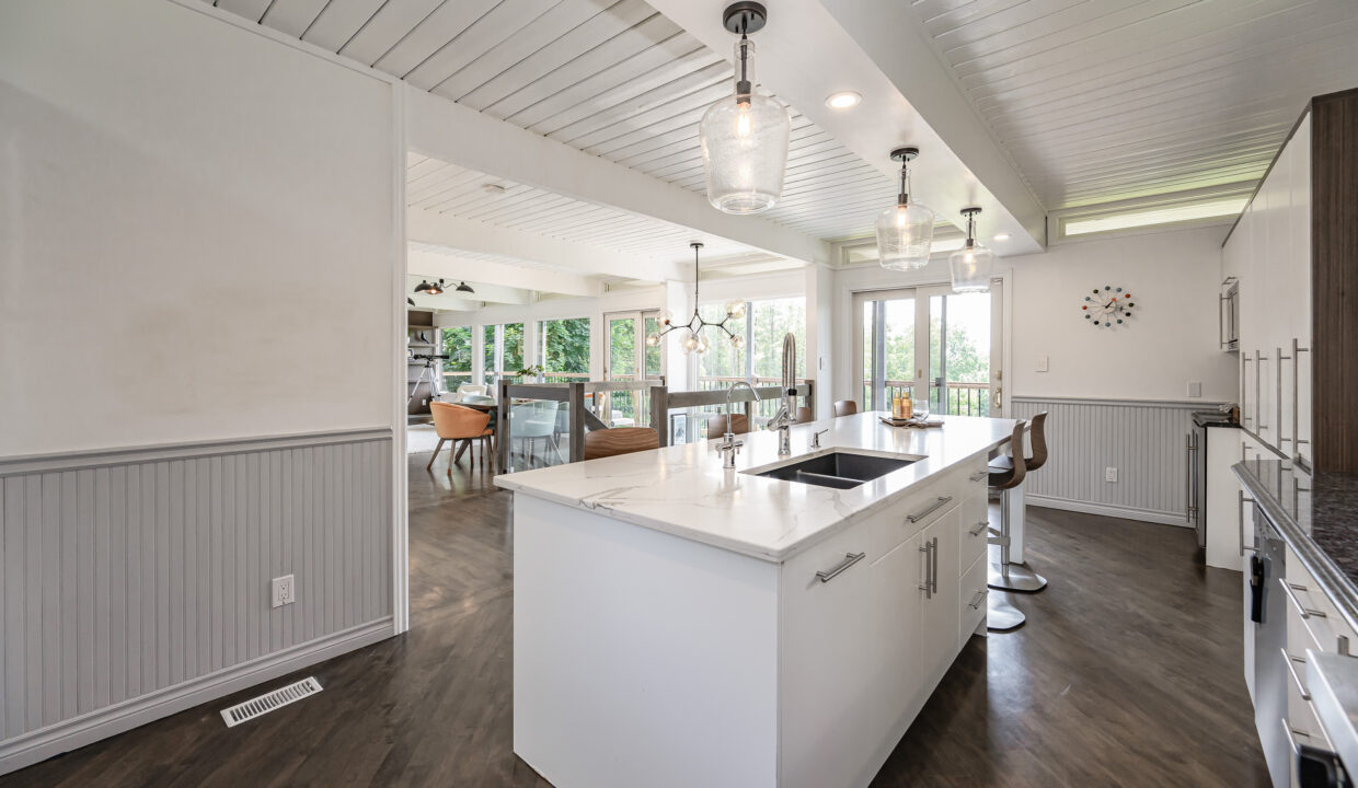 019-64 Grand Hill Drive, Kitchener-29