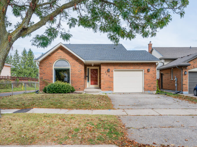 108 Oakhurst Cres, Kitchener