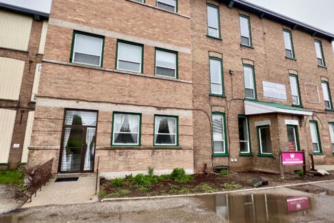 215 Queen St W, Cambridge - Unit 3