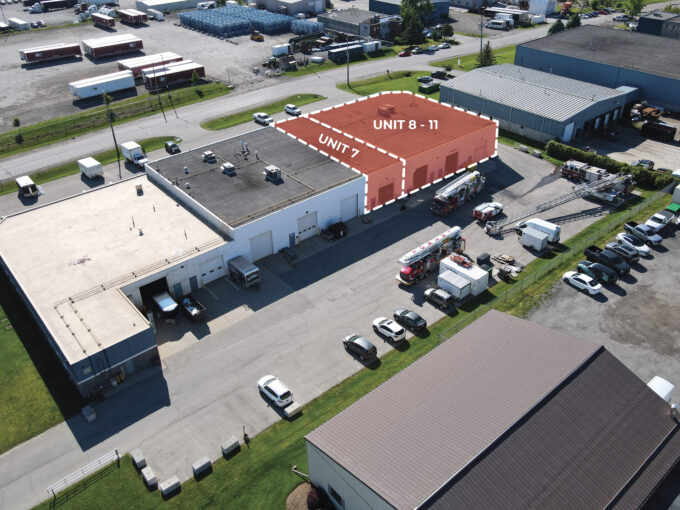402 Harmony Rd, Ayr